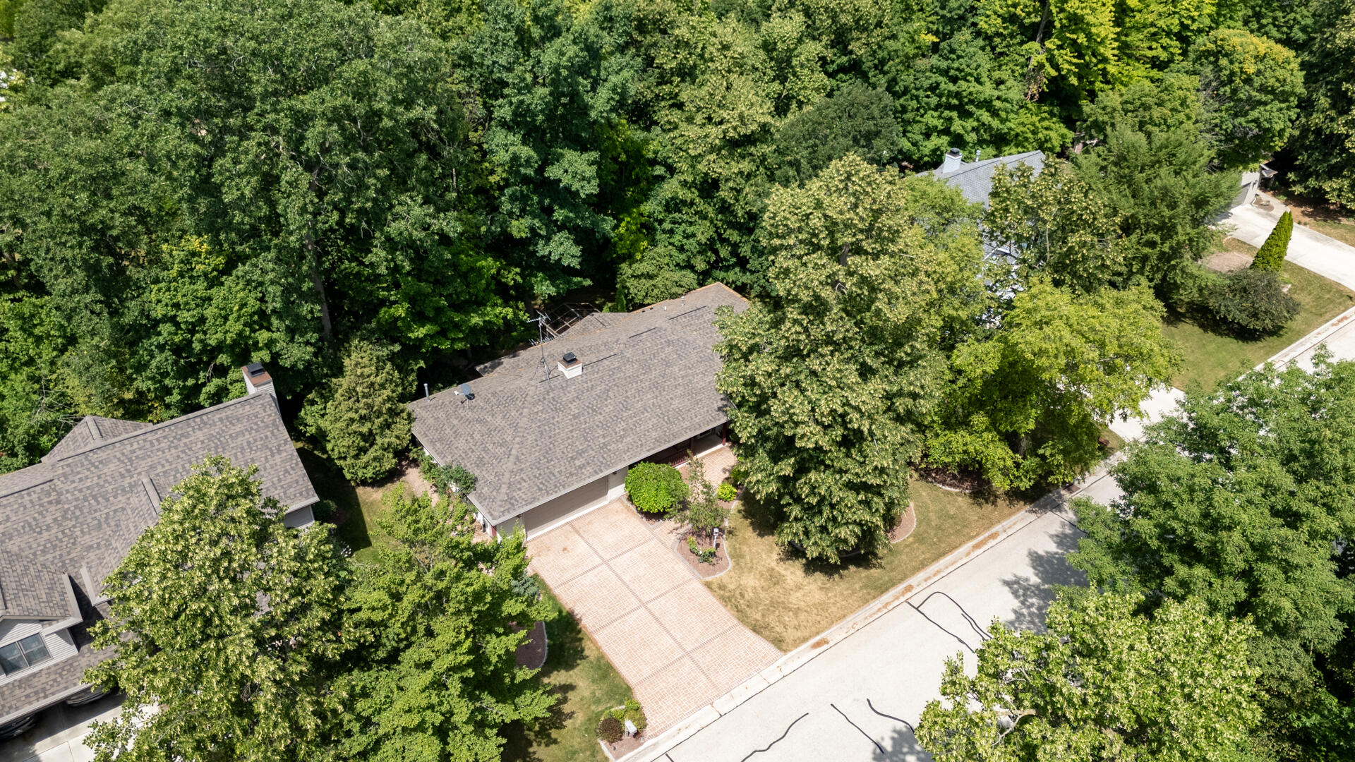 1912 Mapletree Road Howards Grove, WI 53083 - Photo 12 of 38 12-Exterior_1912 Mapletree Rd