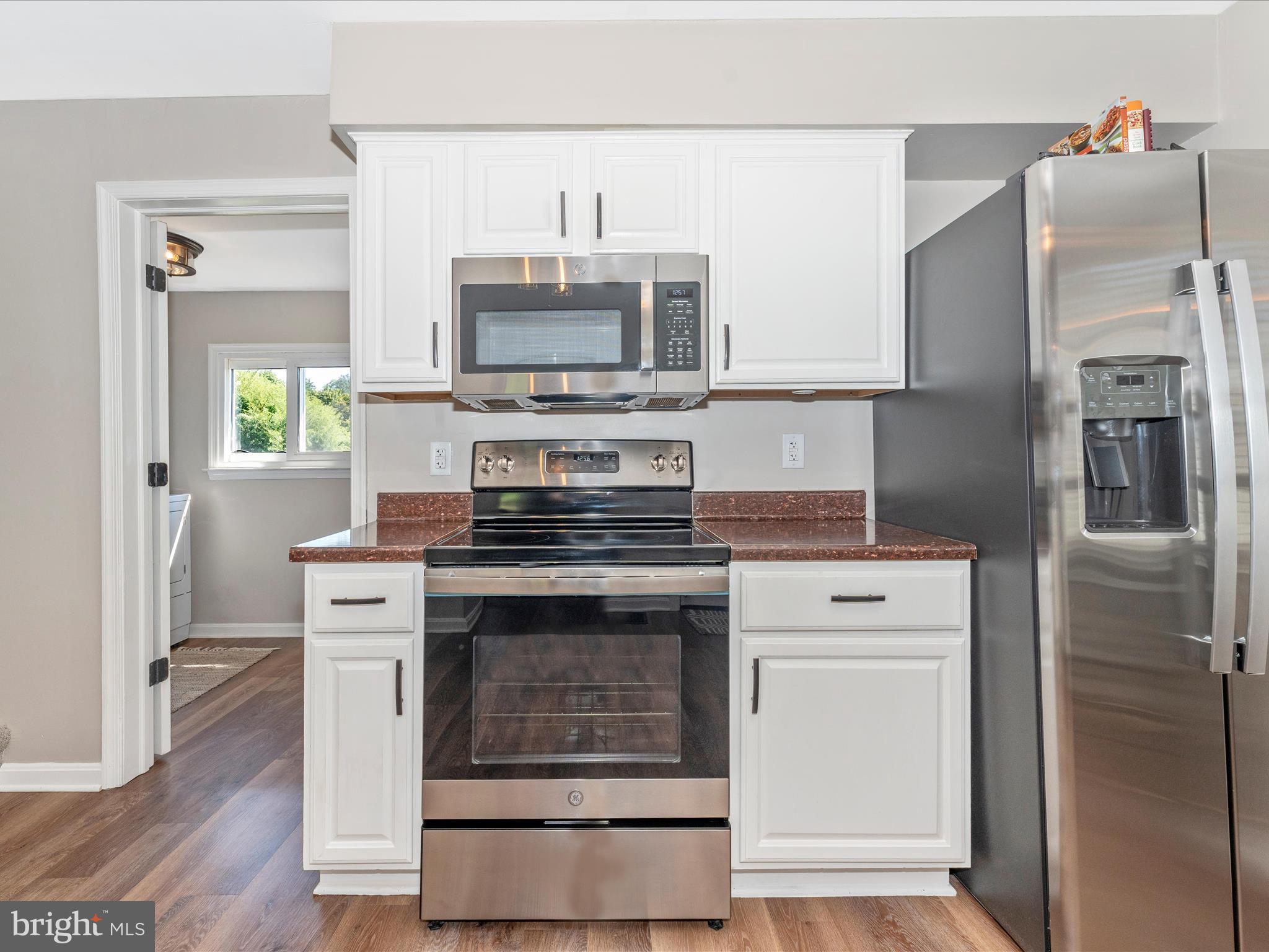 129 Cottage Street Waynesboro, PA 17268 - Photo 12 of 42 Kitchen