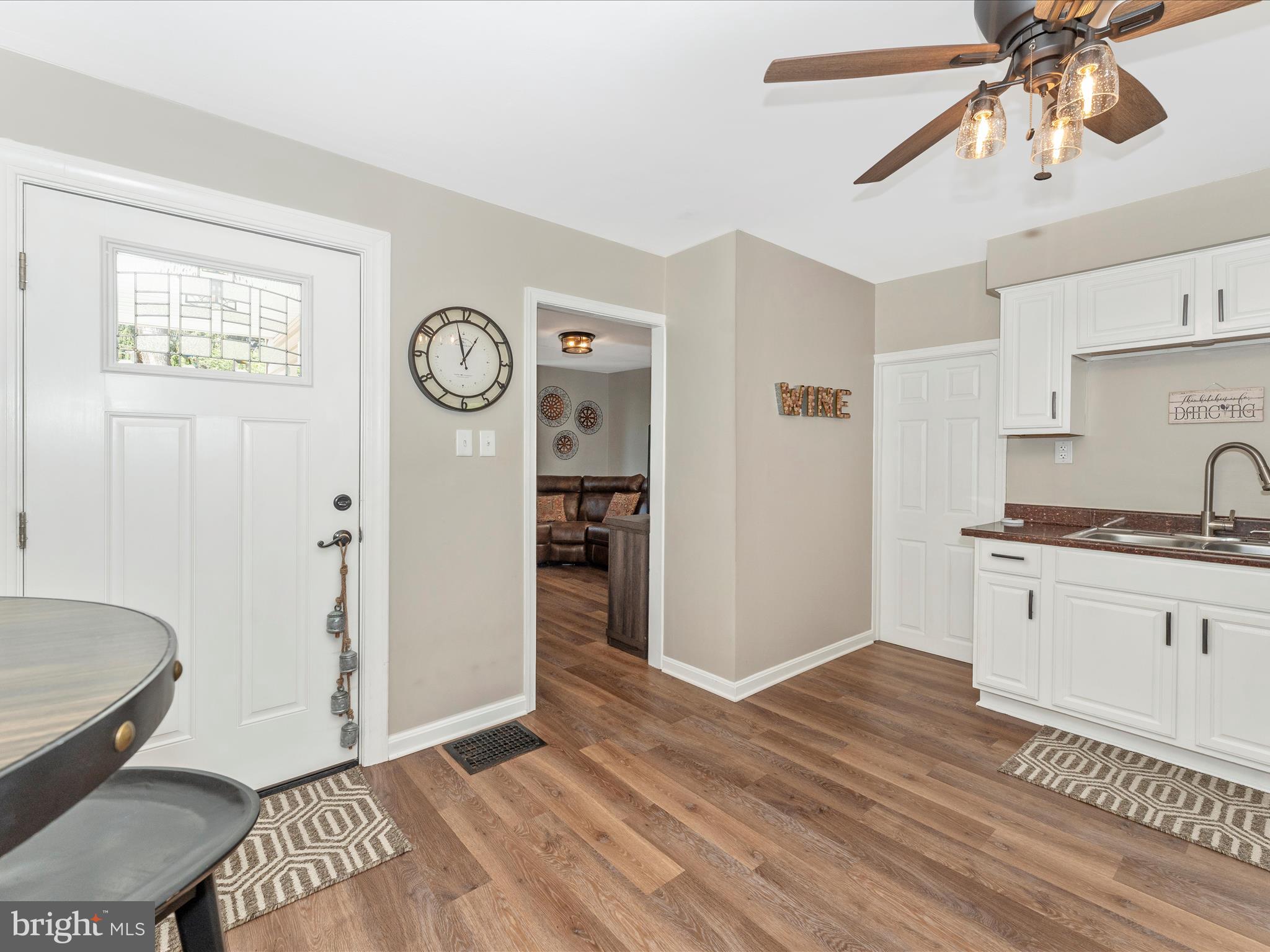 129 Cottage Street Waynesboro, PA 17268 - Photo 16 of 42 Kitchen