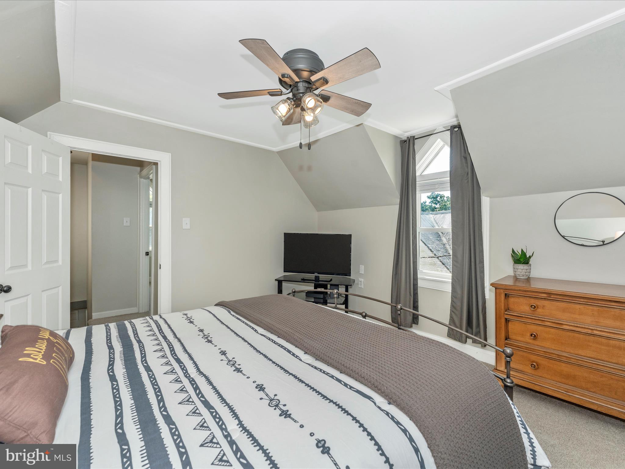 129 Cottage Street Waynesboro, PA 17268 - Photo 22 of 42 Primary Bedroom