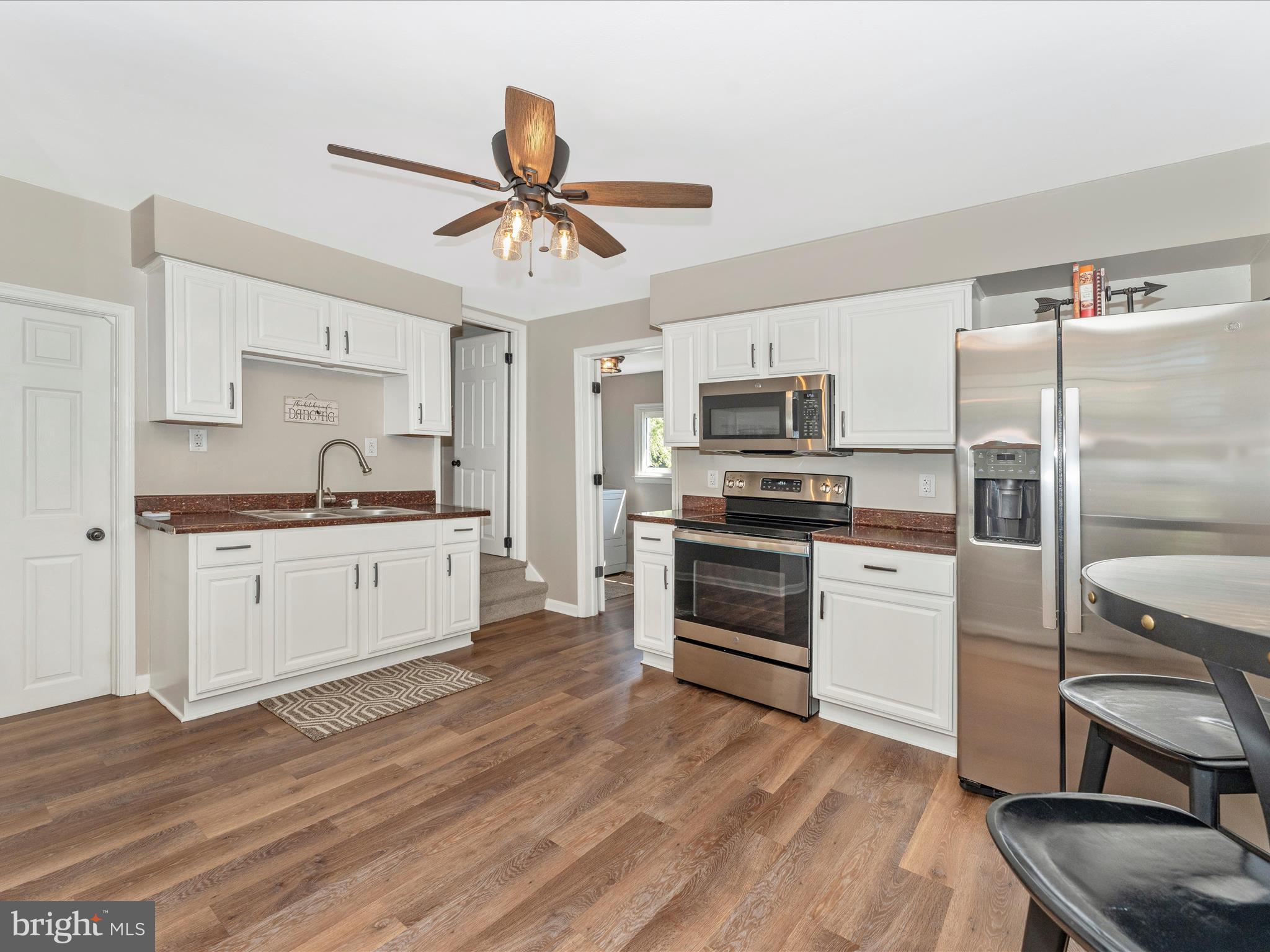 129 Cottage Street Waynesboro, PA 17268 - Photo 9 of 42 Kitchen