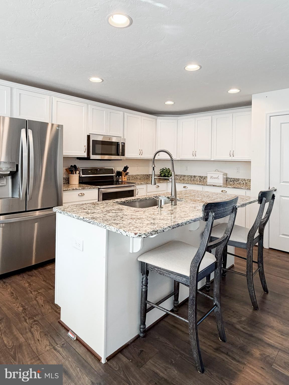 43 Huntmaster Drive Hanover, PA 17331 - Photo 2 of 5