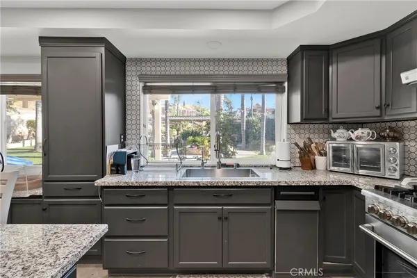 $840,000 | 3350 May Court, Riverside, CA 92503