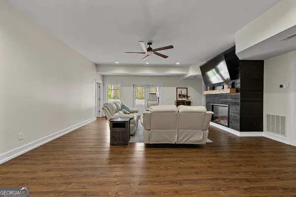 $1,950,000 | 215 Diamond Pointe, Fayetteville, GA 30215