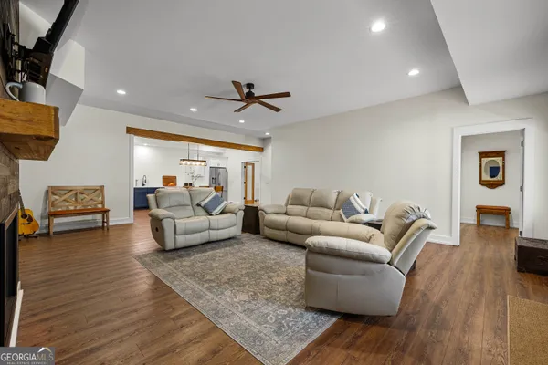 $1,950,000 | 215 Diamond Pointe, Fayetteville, GA 30215