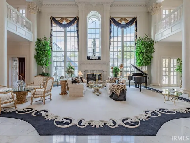 $4,900,000 | 7700 Henze Road, Evansville, IN 47720