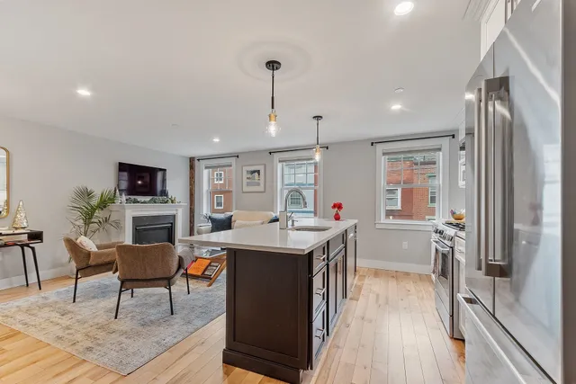 $3,395 | 45 Market Street, Unit 2, Portsmouth, NH 03801