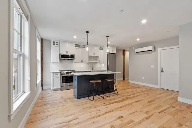 $3,395 | 45 Market Street, Unit 2, Portsmouth, NH 03801