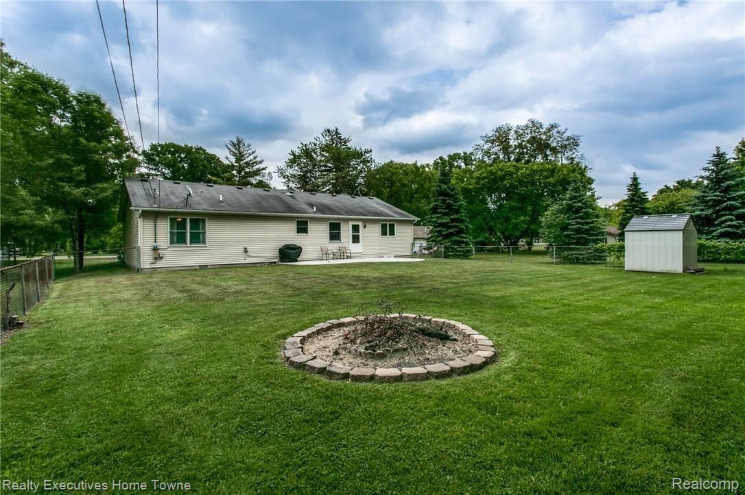 2441 Michigan Road Port Huron, MI 48060 - Photo 21 of 23 2441 Michigan-1.JPG