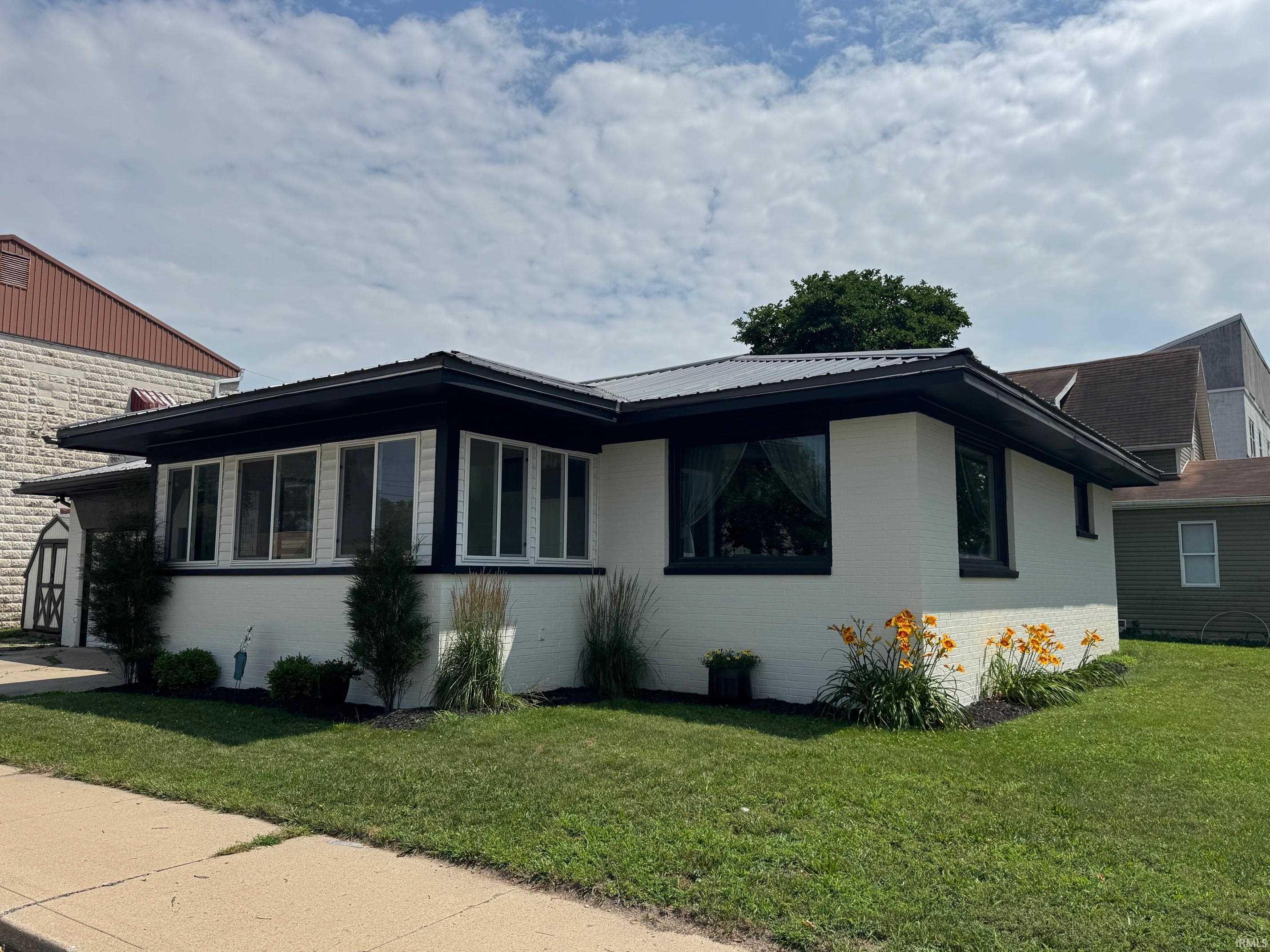 301 East 8th Street Rochester, IN 46975 - Photo 1 of 16
