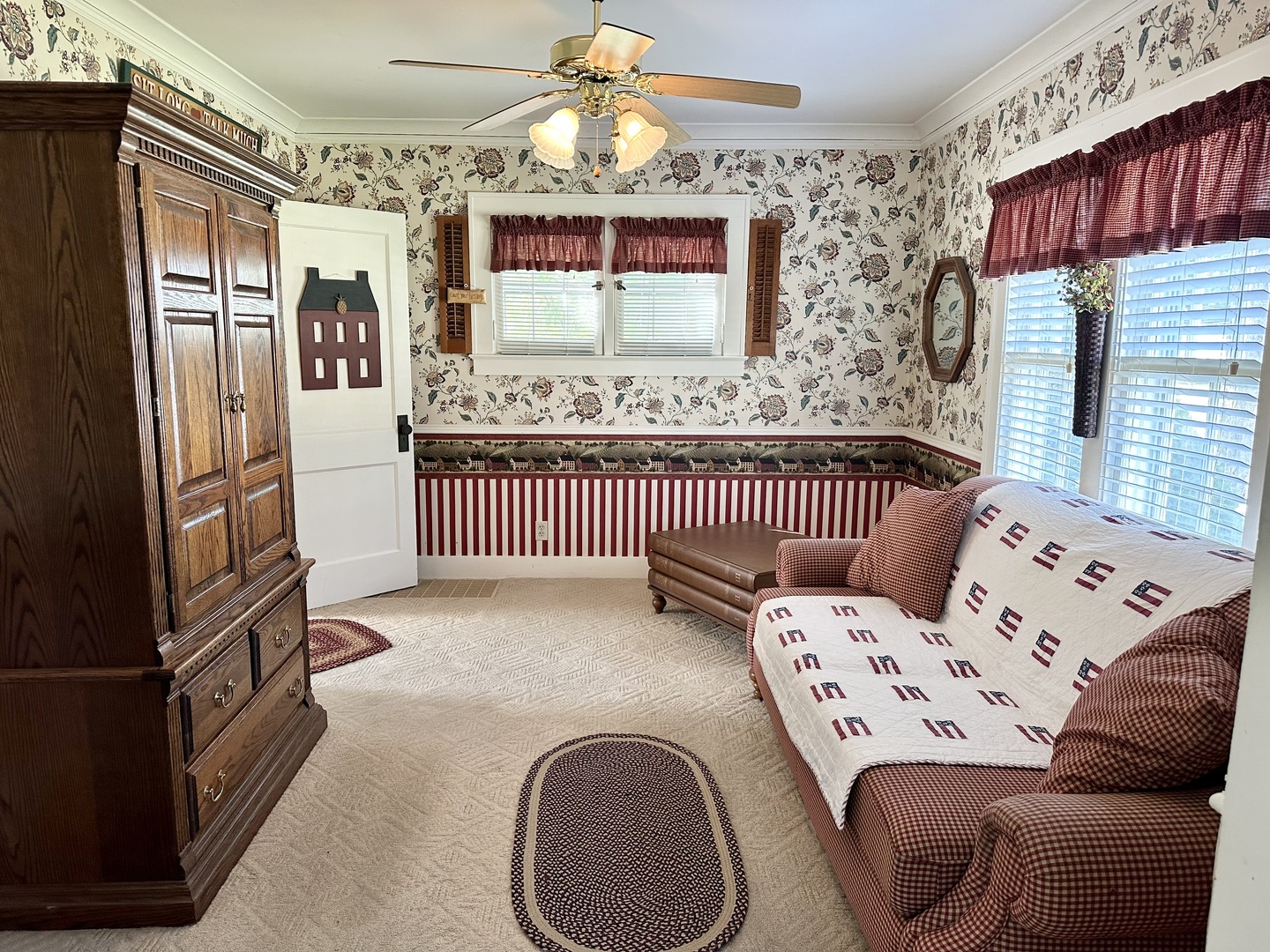 701 Chambers Street Ottawa, IL 61350 - Photo 14 of 32 a bedroom with furniture and a window