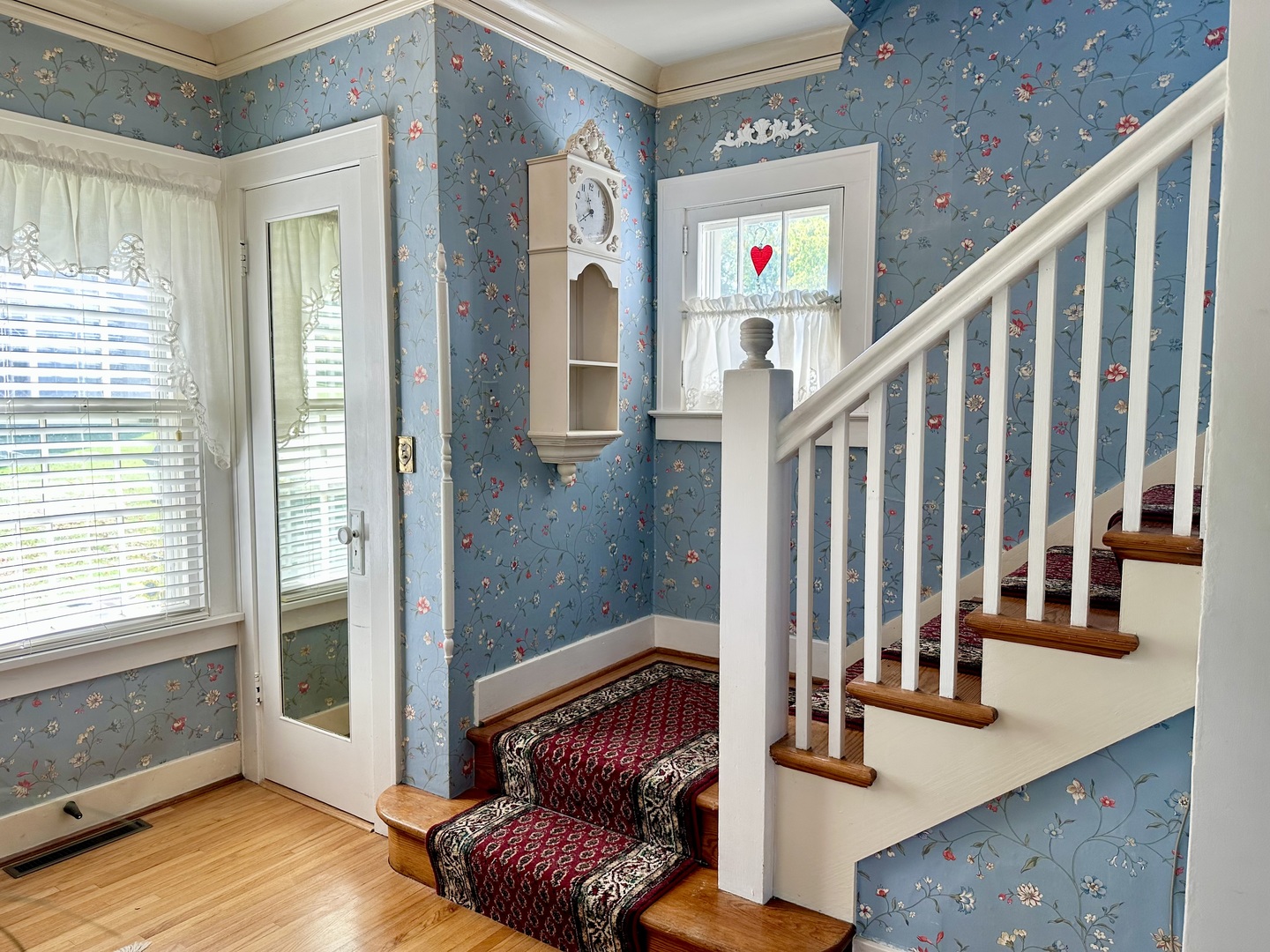 701 Chambers Street Ottawa, IL 61350 - Photo 9 of 32 a view of entryway and hall with wooden floor