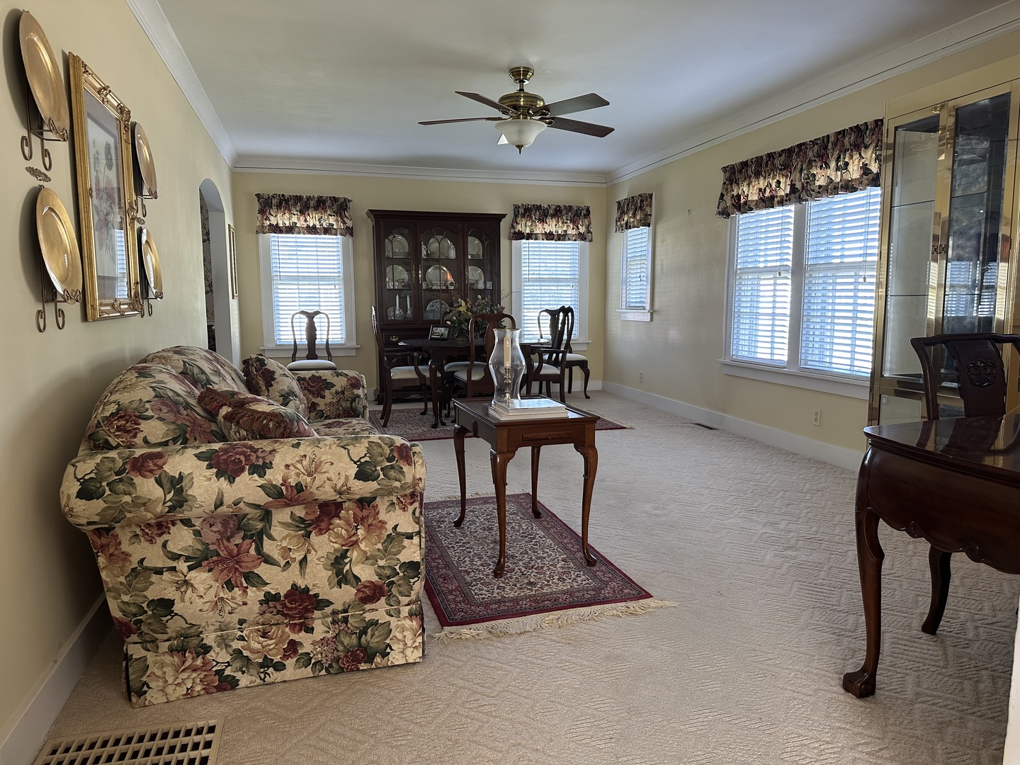 701 Chambers Street Ottawa, IL 61350 - Photo 10 of 32 a living room with furniture windows and a flat screen tv