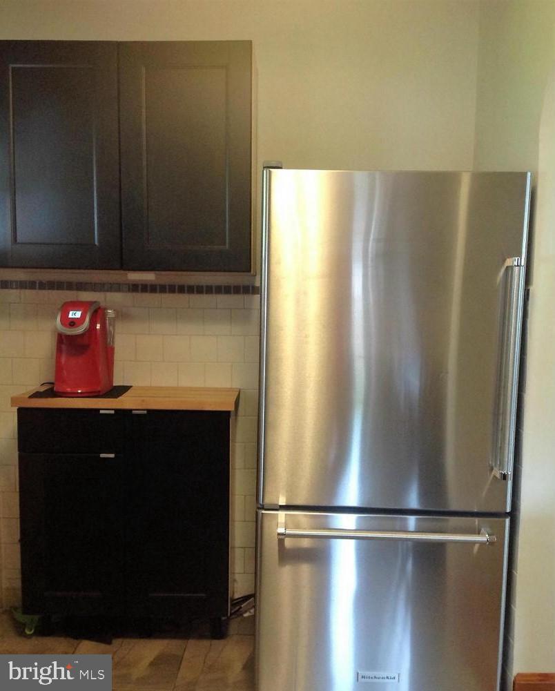 943 South Stepney Road Aberdeen, MD 21001 - Photo 22 of 39 STAINLESS AND BLACK APPLIANCES