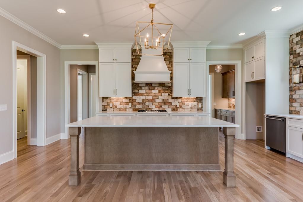 331 Circuit Road Franklin, TN 37064 - Photo 5 of 30 Gallery Image 5