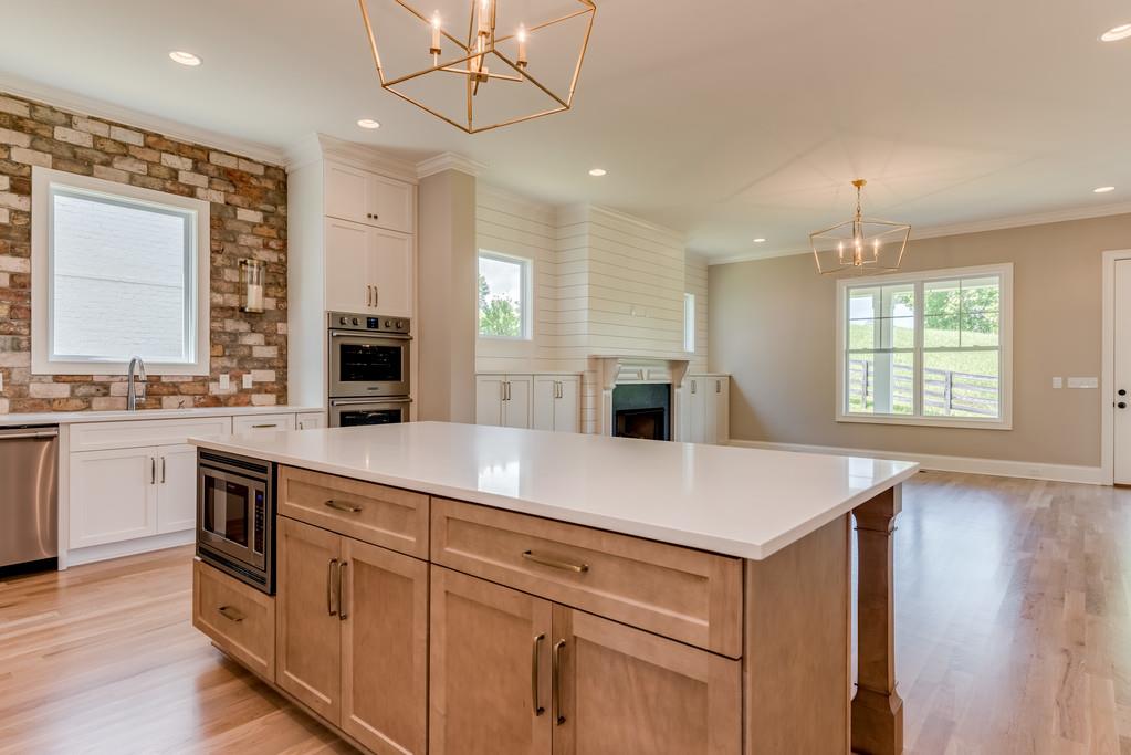 331 Circuit Road Franklin, TN 37064 - Photo 10 of 30 Gallery Image 10