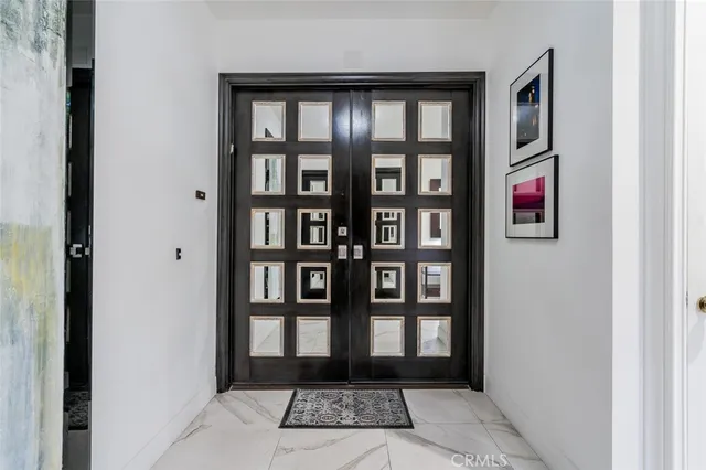 a view of utility room