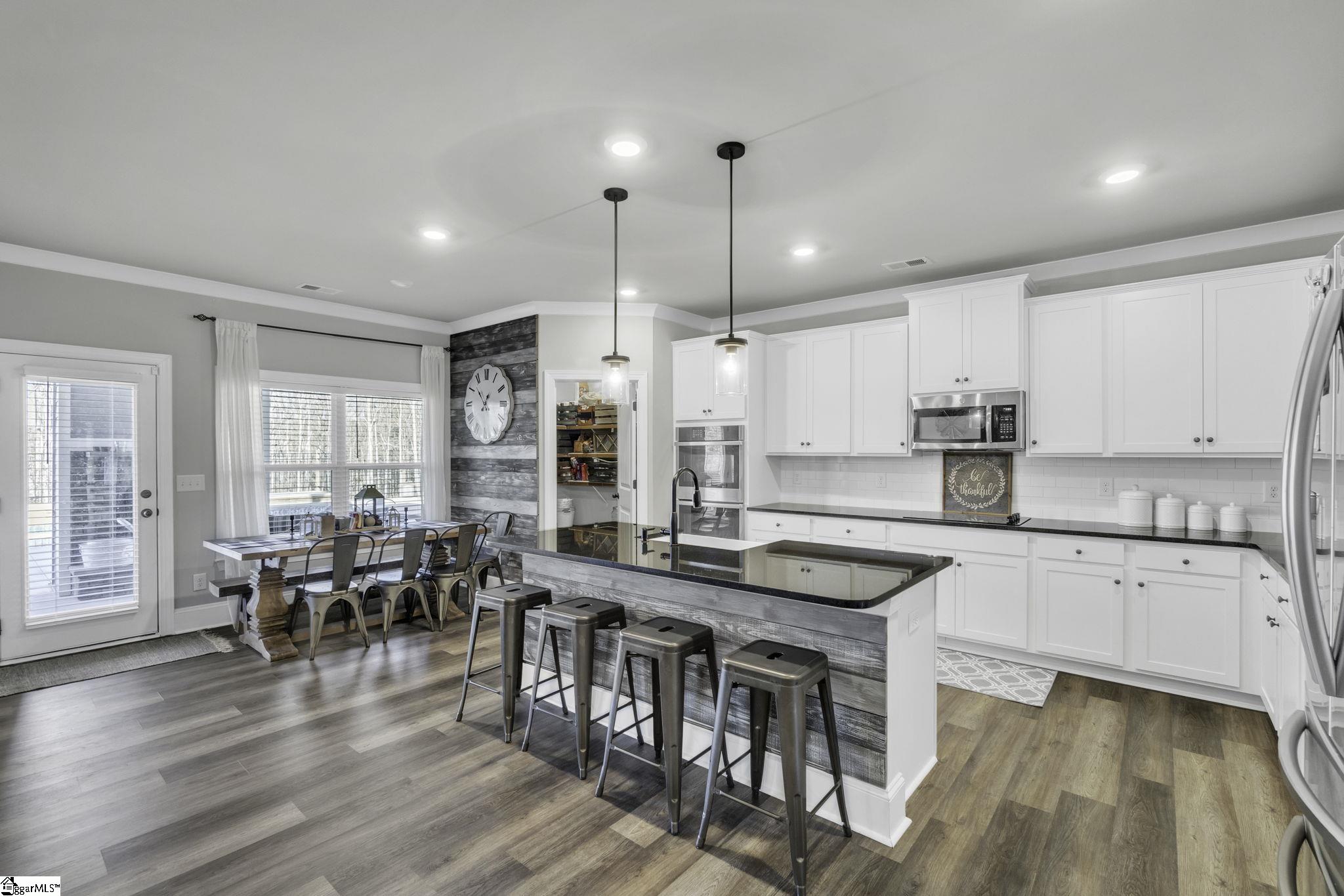 240 White Lillie Farm Road Moore, SC 29369 - Photo 11 of 36 Gallery Image 11