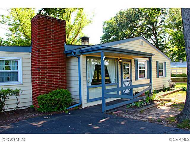 3031 Bensley Road North Chesterfield, VA 23237 - Photo 1 of 20 Exterior Front
