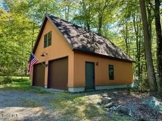 $749,000 | 599 South Shore Rd Peck Lake, Gloversville, NY 12078