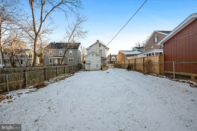 $350,000 | 412 South Samuel Street, Charles Town, WV 25414