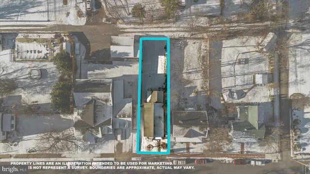 $350,000 | 412 South Samuel Street, Charles Town, WV 25414