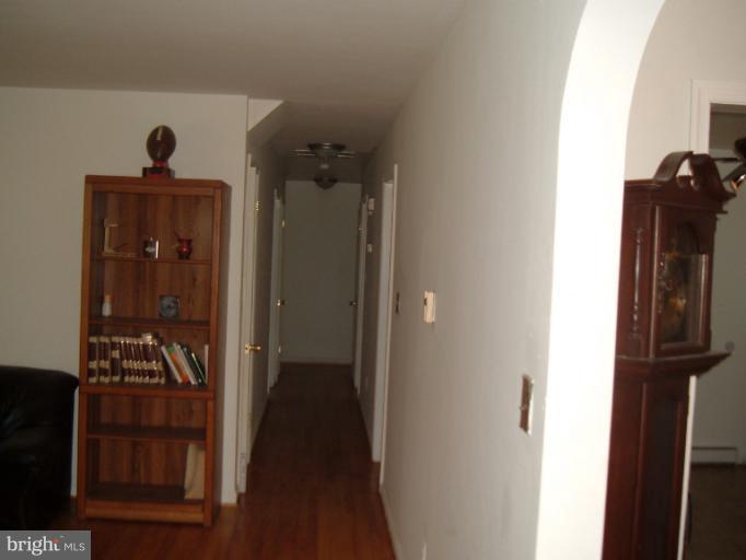 6512 Horseshoe Road Clinton, MD 20735 - Photo 2 of 20 Interior (General)