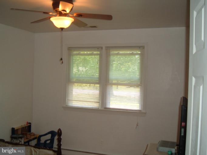 6512 Horseshoe Road Clinton, MD 20735 - Photo 16 of 20 Bedroom