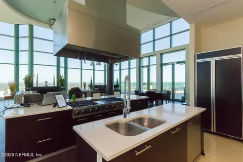 $349,000 | 1431 Riverplace Boulevard, Unit 2003, Jacksonville, FL 32207