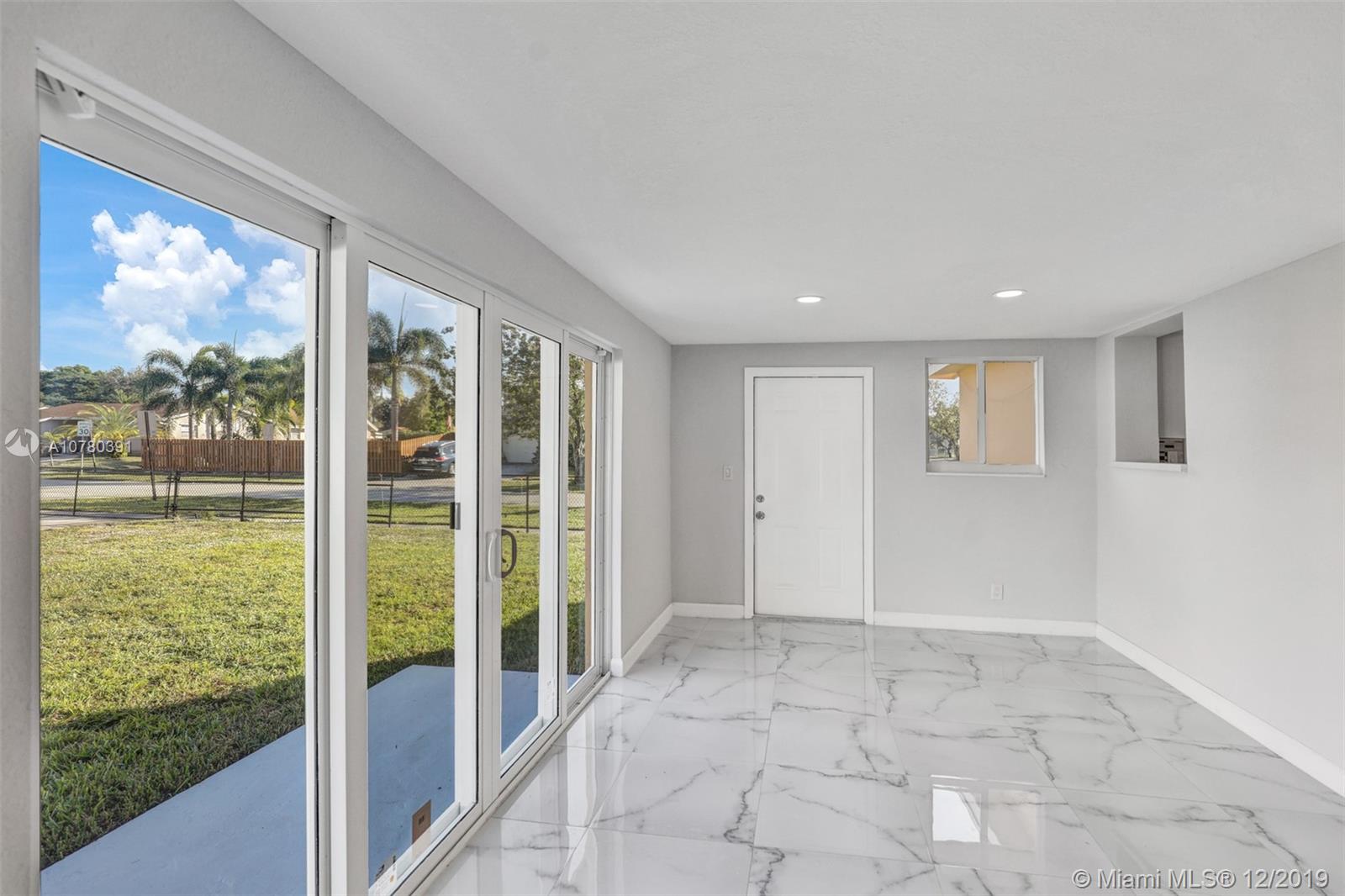 3701 North Longfellow Circle Hollywood, FL 33021 - Photo 11 of 49