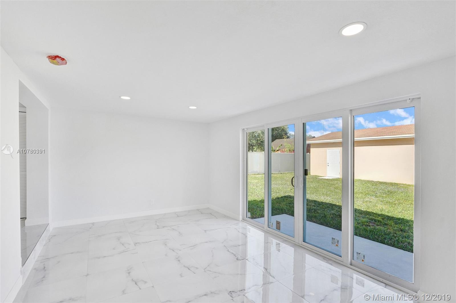 3701 North Longfellow Circle Hollywood, FL 33021 - Photo 12 of 49