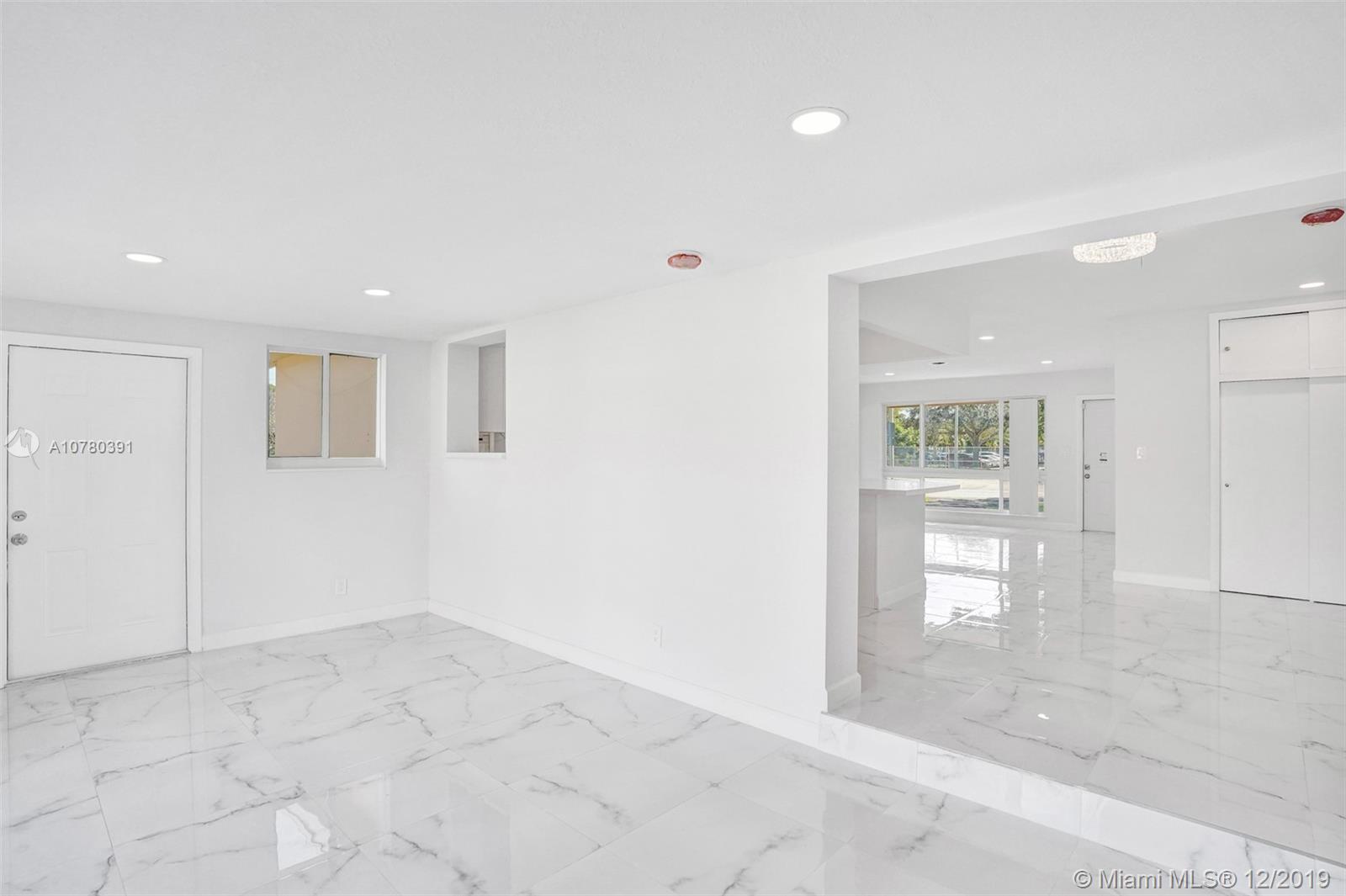 3701 North Longfellow Circle Hollywood, FL 33021 - Photo 13 of 49