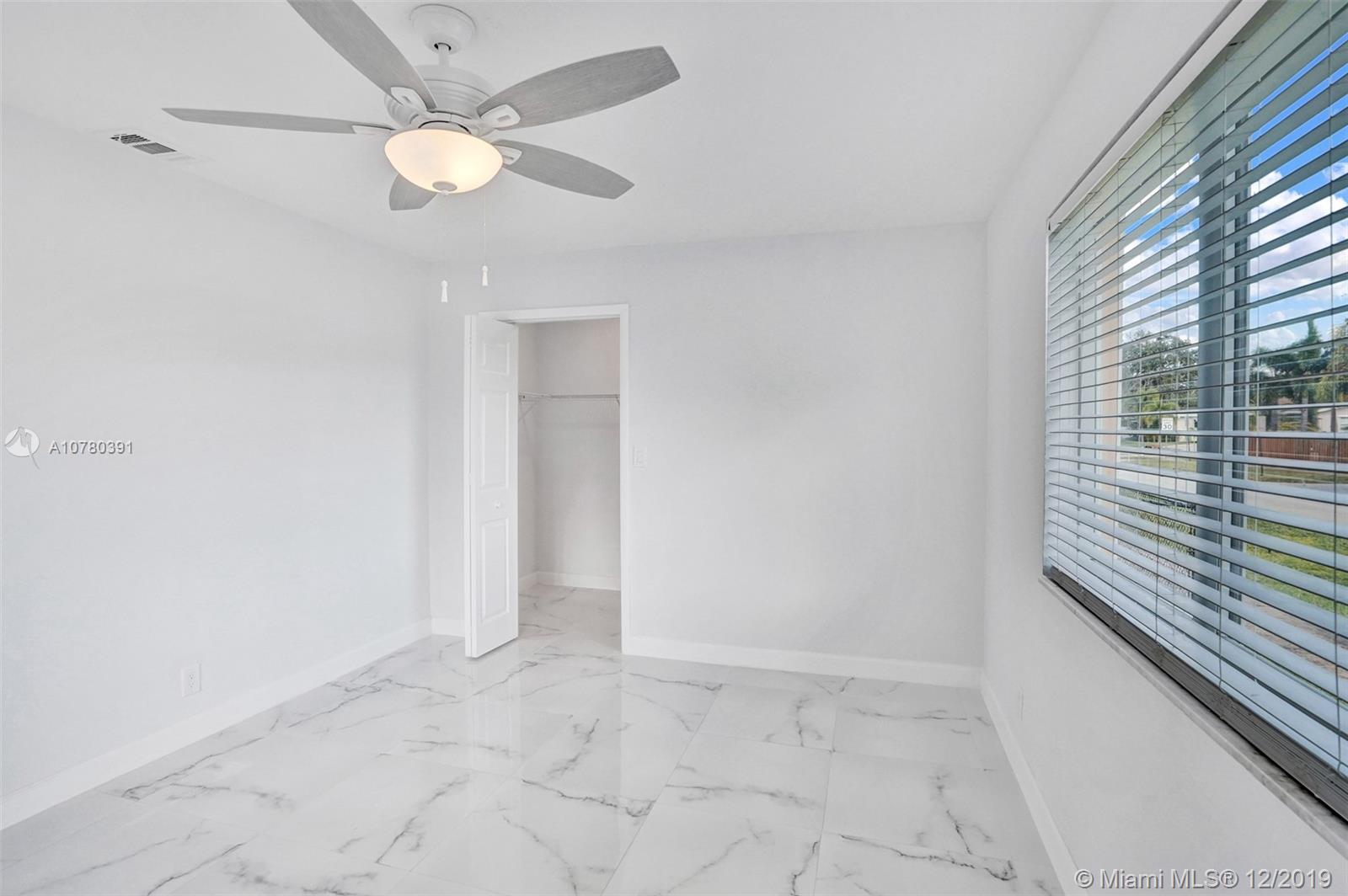 3701 North Longfellow Circle Hollywood, FL 33021 - Photo 18 of 49