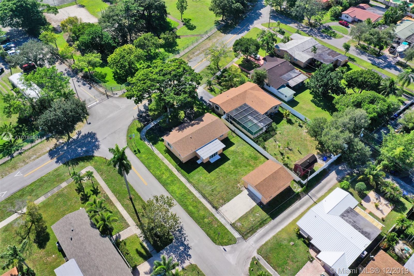 3701 North Longfellow Circle Hollywood, FL 33021 - Photo 43 of 49