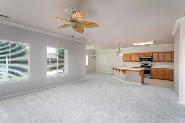 $479,000 | 586 West Lindquist Street, Kingsburg, CA 93631