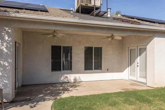 $479,000 | 586 West Lindquist Street, Kingsburg, CA 93631