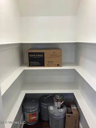 $379,900 | 3068 AC Freeman Drive West, Hernando, MS 38632