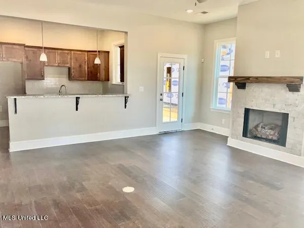 $379,900 | 3068 AC Freeman Drive West, Hernando, MS 38632