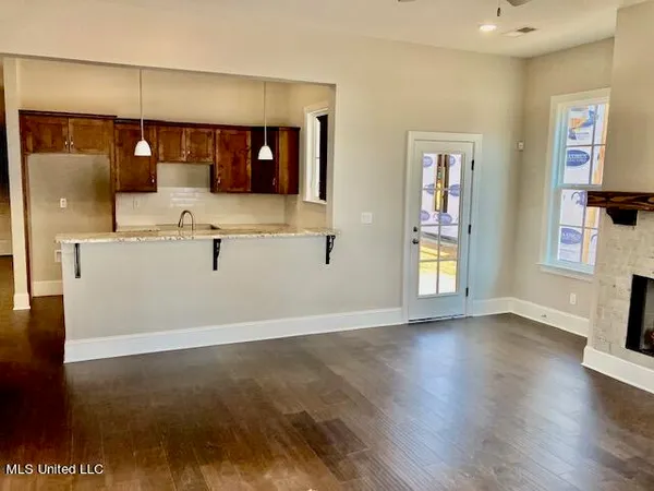 $379,900 | 3068 AC Freeman Drive West, Hernando, MS 38632