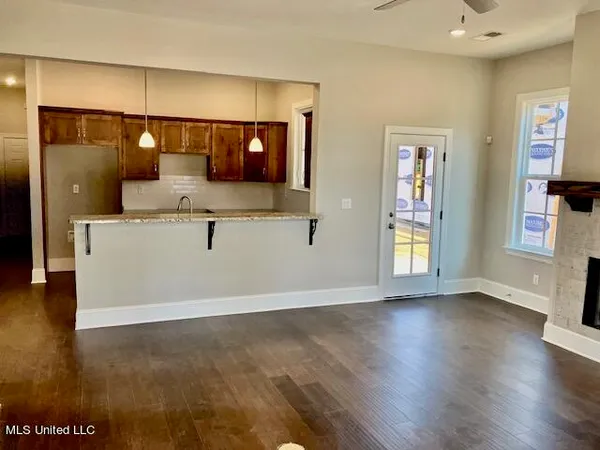 $379,900 | 3068 AC Freeman Drive West, Hernando, MS 38632