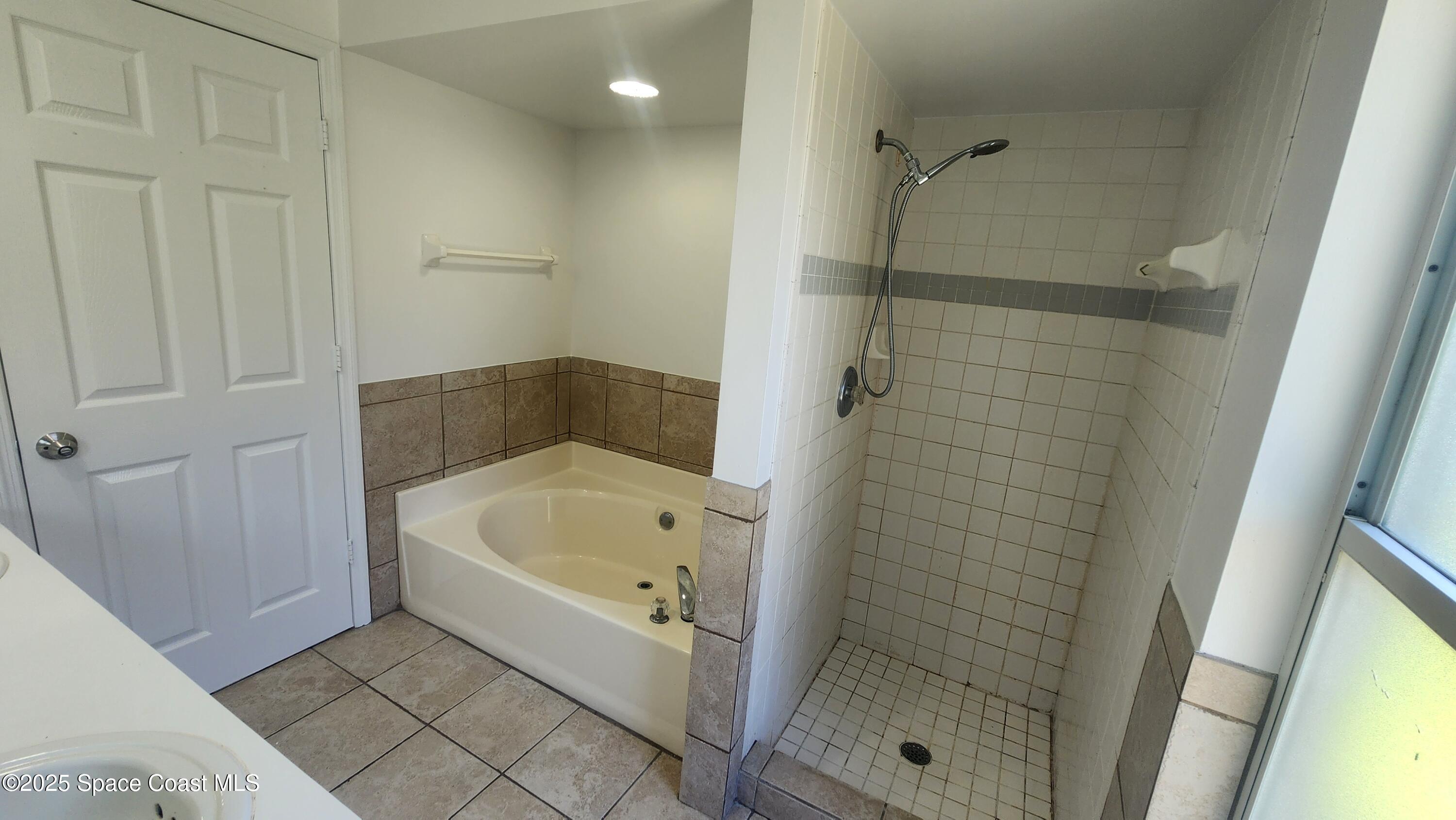 773 Schuster Road Southwest Palm Bay, FL 32908 - Photo 18 of 24 Primary Bath