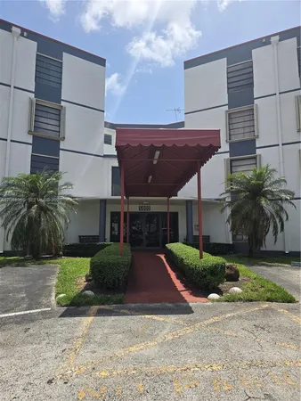 $2,300 | 5800 Southwest 127th Avenue, Unit 2310, Miami, FL 33183