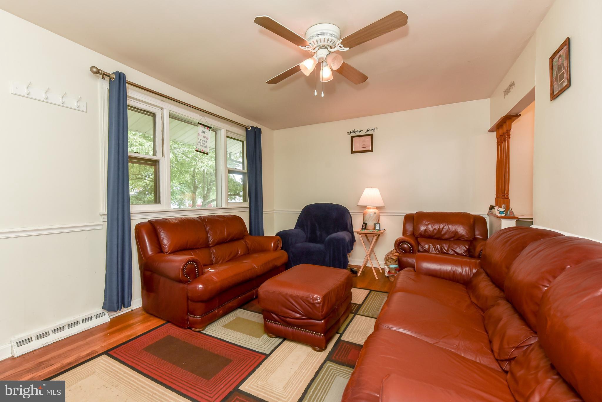 247 Sycamore Road Elkton, MD 21921 - Photo 11 of 26 Living Room