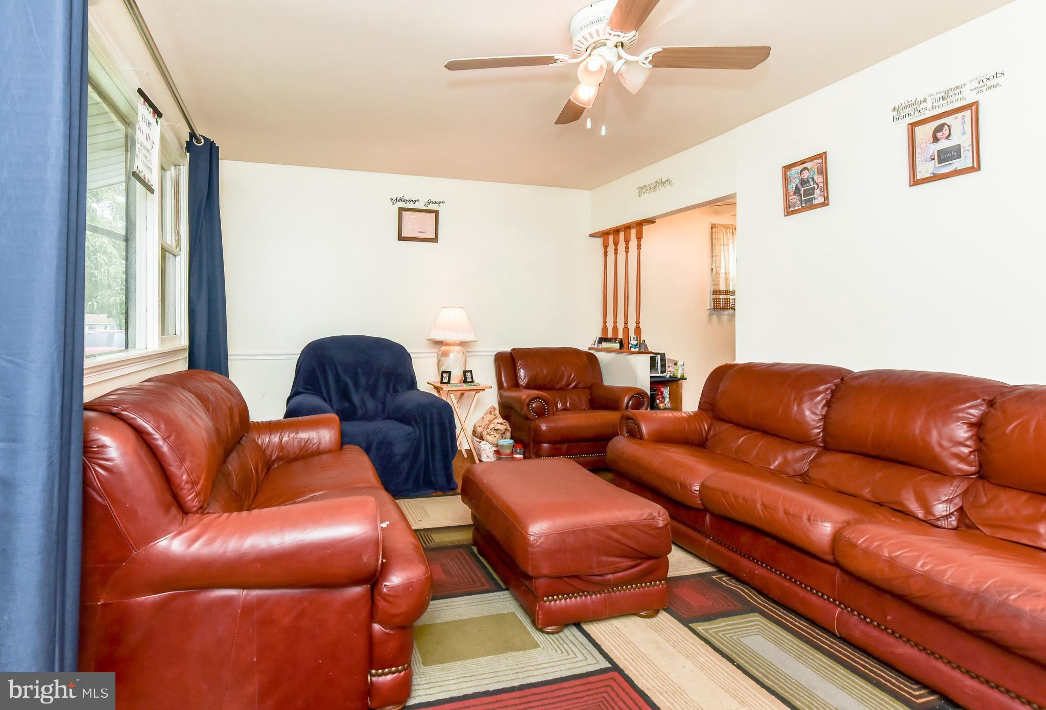 247 Sycamore Road Elkton, MD 21921 - Photo 10 of 26 Living Room