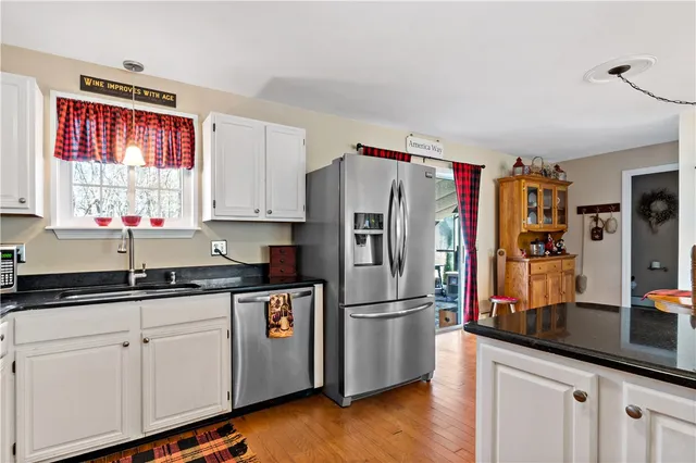 $615,000 | 9 Parsley Lane, Narragansett, RI 02874