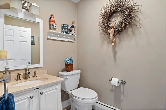 $615,000 | 9 Parsley Lane, Narragansett, RI 02874