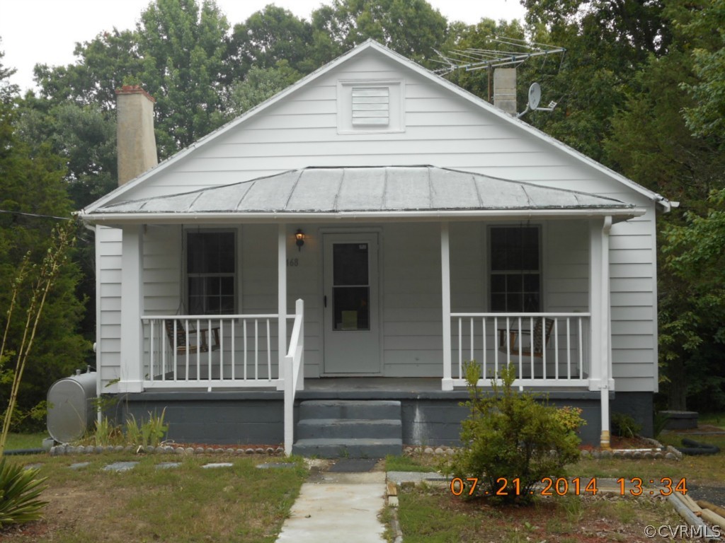 2468 Cumberland Road Farmville, VA 23901 - Photo 1 of 22 a view of a house with a yard