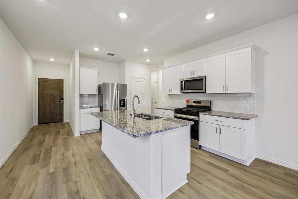 Photo is not of the actual home, but is an inspirational photo of builder’s model home and may depict options, furnishings, and/or decorator features that are not included.