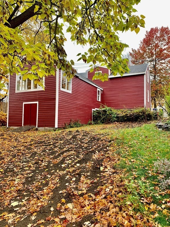 7 Center Road Shirley, MA 01464 - Photo 4 of 28