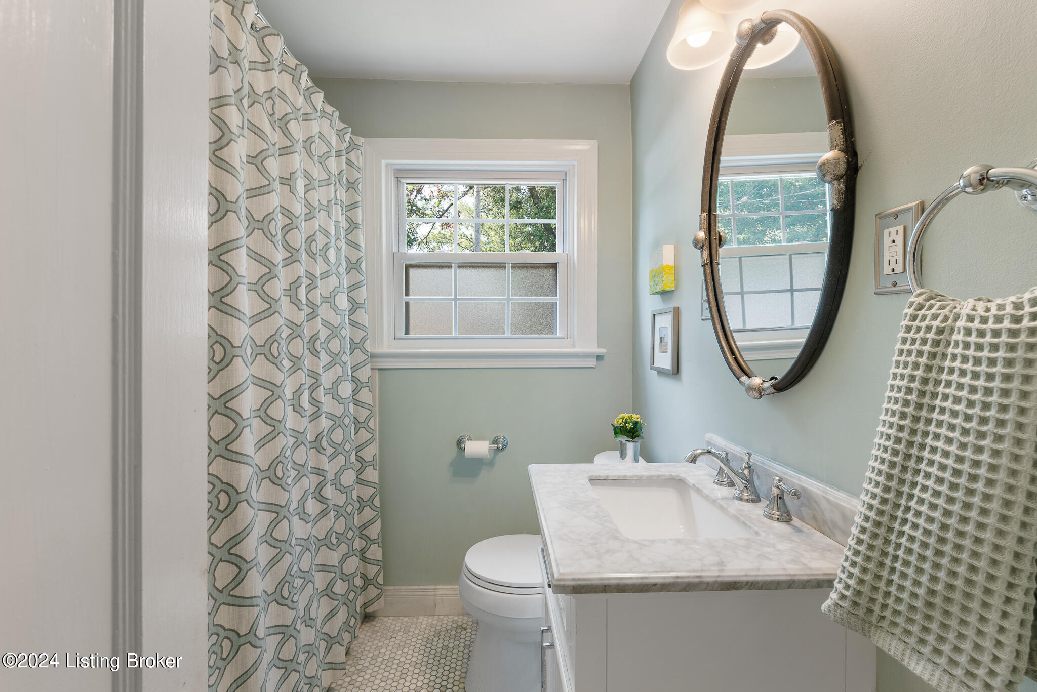 4025 Alton Road Louisville, KY 40207 - Photo 20 of 41 4025 Alton Dr-22